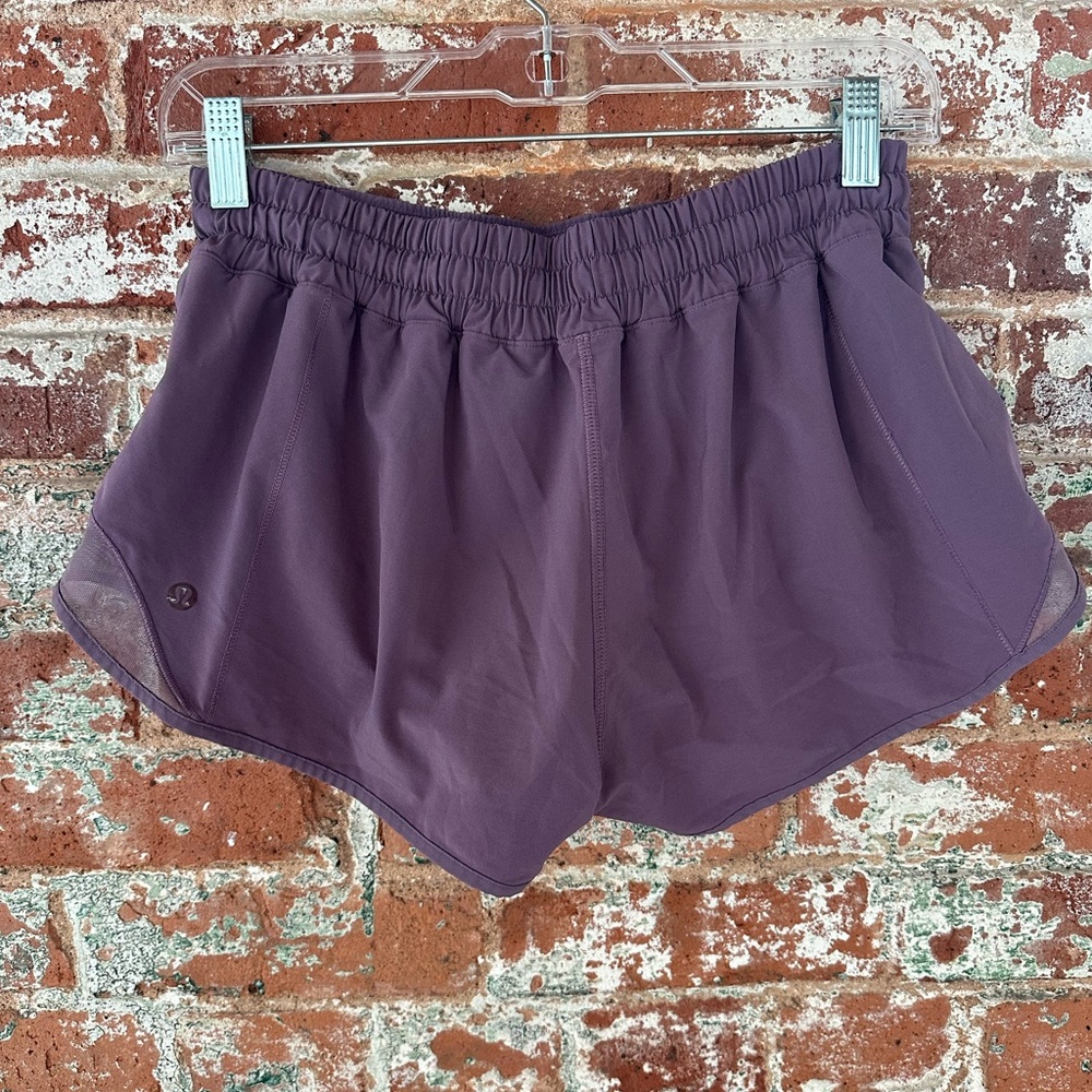 Lululemon Hotty Hot Low Rise 2.5” Shorts